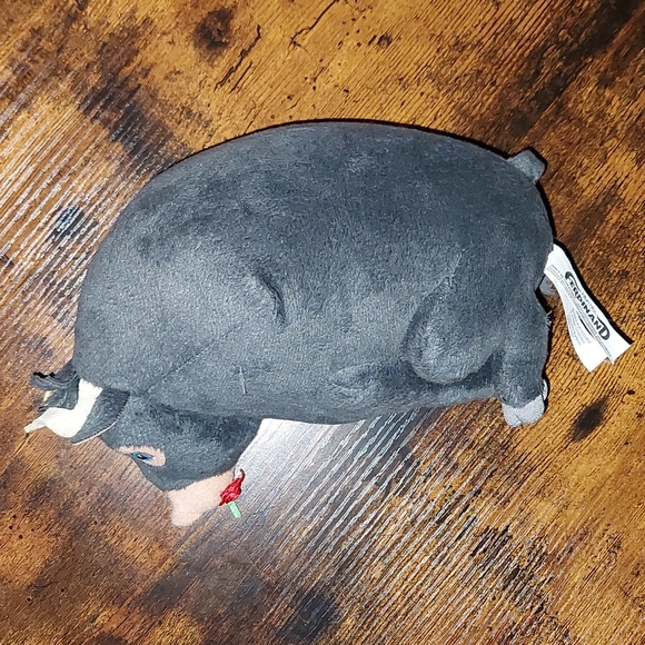 Ferdinand The Bull Exclusive Plush - Picture 2 of 4